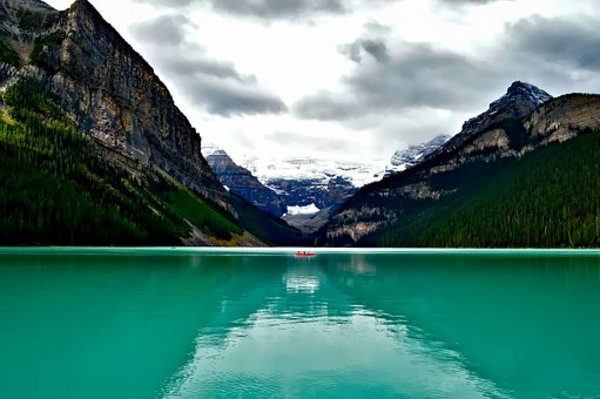 Lake Louise in Banff Lake Louise in Banff